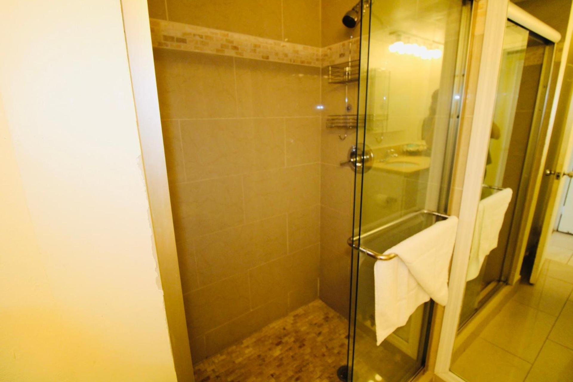 Alexander 1211 Beachfront Condo With Direct Beach Access, 2 Pools, Sauna, Gym Miami Beach Eksteriør bilde